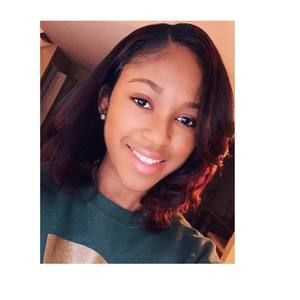 Meet your Posher, Britani